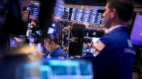 Индексите на Wall Street започват сесията без единна посока*