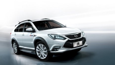 Китайци направиха най-бързия хибриден SUV на планетата 