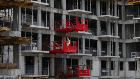 МВФ предупреди за „хаотични“ корекции на цените на жилищата в Европа