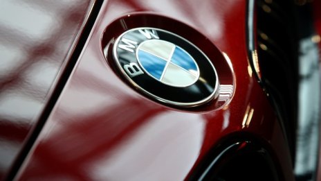 Акциите на BMW посъпват заради назначението на Оливър Ципсе