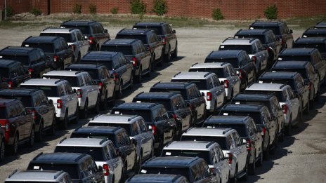 САЩ отчитат силно първо полугодие за продажбите на нови коли