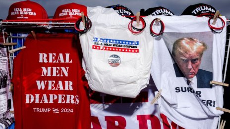 Светът се насочва към урните и този път инвеститорите са нащрек