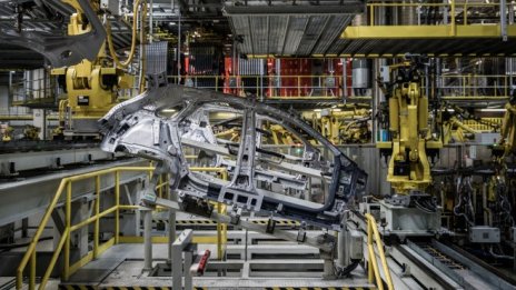 Работниците в Kia се подготвят за стачка в края на ноември