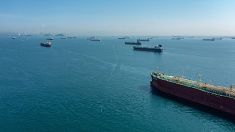 Санкции, дерогация и българската следа в руския петрол