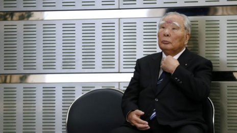 Ветеранът Осаму Сузуки се оттегля след близо половин век начело на Suzuki