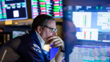 Американските борси остават на зелена вълна в разгара на сезона на отчетите