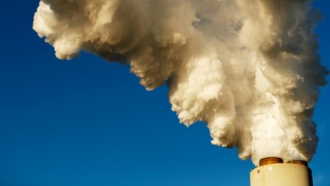 Един от най-големите замърсители в САЩ започва битка с въглеродните емисии