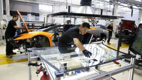 Lamborghini въвежда 4-дневна работна седмица и увеличава заплащането