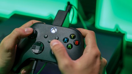 Microsoft повишава цените на Xbox и на игрите си