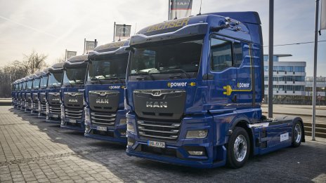 DACHSER внедрява 12 електрически камиона MAN eTGX ultra-low-liner
