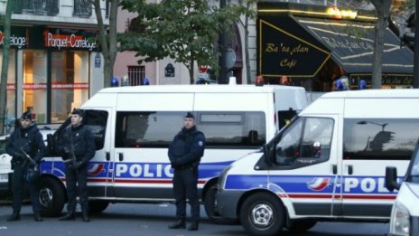 Плевнелиев, Борисов и Цачева изразиха солидарността си с Франция