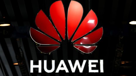 Нетната печалба на Huawei се е утроила през второто тримесечие