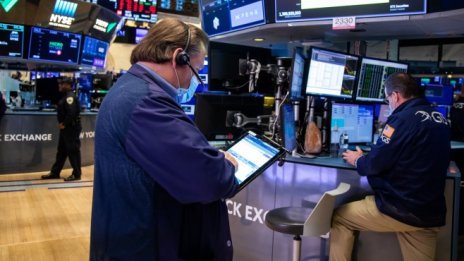 Технологичните акции поведоха ръстовете на Wall Street след силни отчети