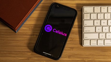 Групата Fahrenheit поема управлението на фалиралия криптокредитор Celsius