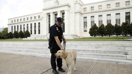 Перспективата пред Фед: облачно с търговска война