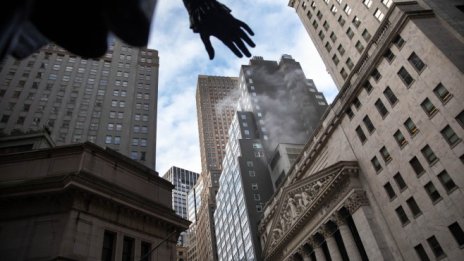 S&P 500 стига нов рекорд след позицията на Пауъл за запазване на курса*