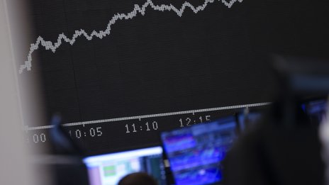 Успокояването на пазара след сделката за Credit Suisse оцвети в зелено европейските борси