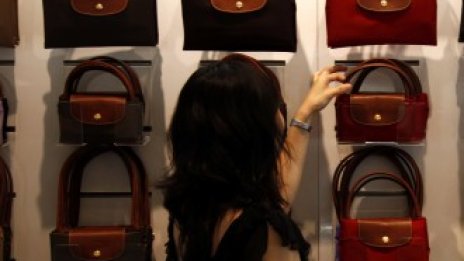 Домът на луксозните чанти "Made in Italy" привлича световните модни гиганти