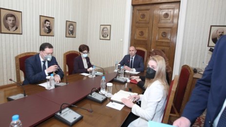 ГЕРБ: Готови сме да управляваме, да бъдем опозиция и на служебен кабинет*