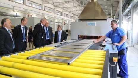 Корадо България стартира програма за премийно разпределение на акции