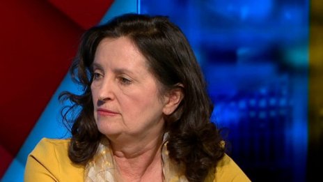 Даниела Бобева: Не сме имунизирани от влошаване на икономическите показатели