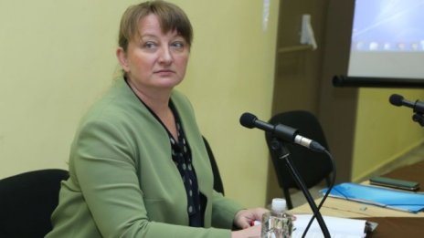 Социалното министерство готви пакет от мерки за семействата с деца