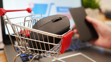 Търговците удължават Black Friday до месец в търсене на лоялни клиенти