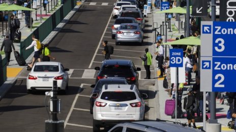 Ford, Lyft и Argo обединяват сили в проект за споделено пътуване с роботаксита