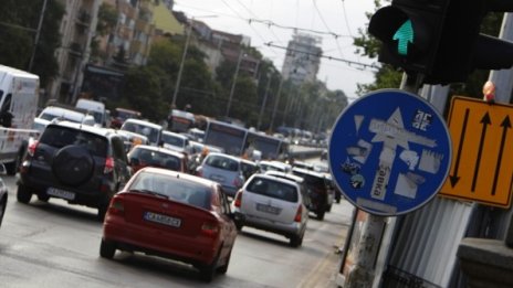 Специални екипи ще следят какви отпадъци се горят в софийските квартали