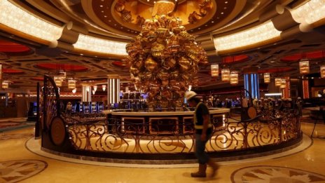 Икономиката на Макао се е свила за пето поредно тримесечие