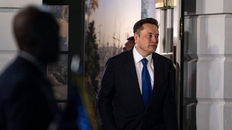 Планът за заплащане от 1 трлн. долара за Мъск среща отпора на инвеститори