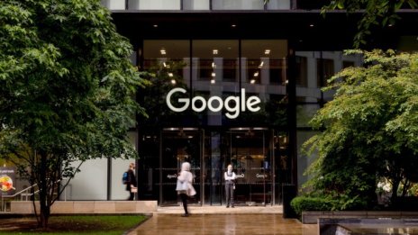 Google заплашва служителите си с уволнение, ако не се ваксинират