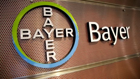 Акциите на Bayer поскъпнаха след наемането на нов адвокат