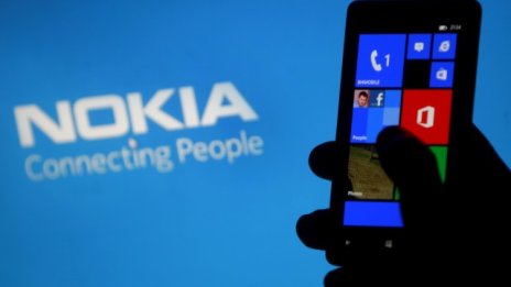 Слух за нов интерес от Microsoft към Nokia напомпа акциите на финландците