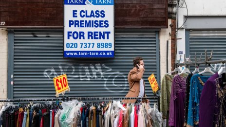 АЦБ сигнализира за най-мрачните години за британския растеж от Голямата депресия