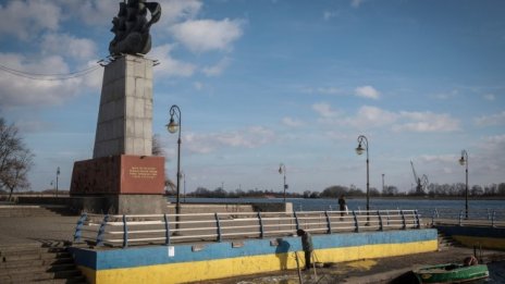 За 7 години Украйна загуби 13000 жертви и 7% от територията
