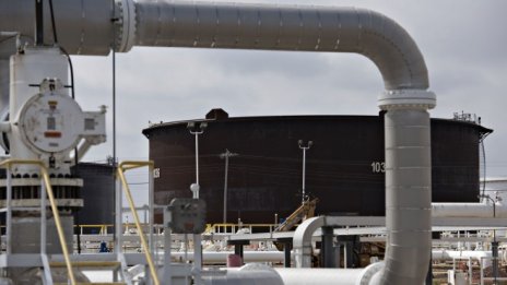 Волатилността при петрола няма да изчезне скоро