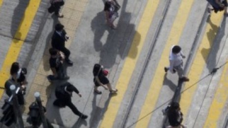 Милиони европейци са в платен отпуск, който излиза солено на правителствата