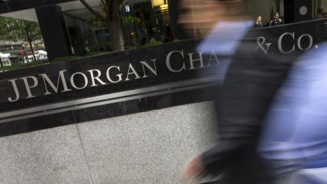 Потребителският бизнес увеличи печалбата на JPMorgan с над 50%