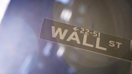 S&P 500 посреща силната порция отчети на нов връх*