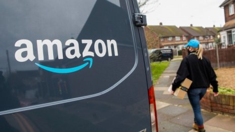 Amazon разби очакванията на Wall Street с ръст на продажбите от 44%