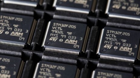 STMicroelectronics очаква недостигът на чипове да продължи до края на годината