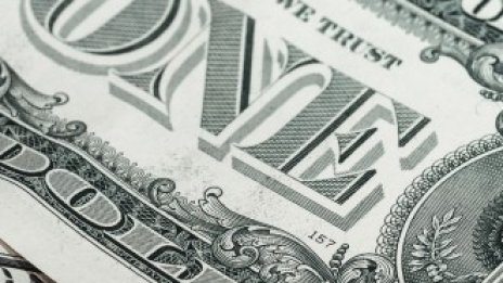 Украинци поискаха доларът да стане национална валута на страната им