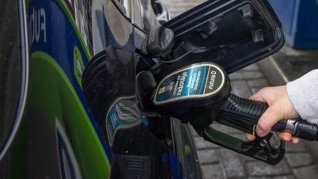 Кризата в Иран може да добави 150 млн. евро на ден към разходите на европейските шофьори