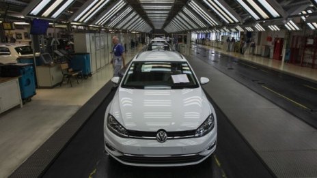 Golf отстъпва на Peugeot короната в Европа и през февруари 