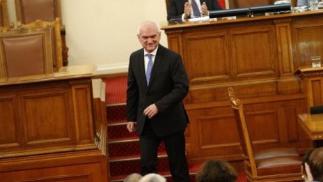 Димитър Главчев подаде оставка като председател на Народното събрание