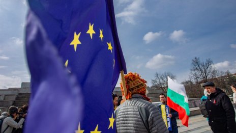 България и Румъния отчитат иконoмически бум от 2004 г., но още не могат да догонят ЕС