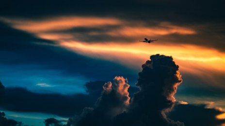 Глобалният авиотрафик няма да изпълни екологичните си цели