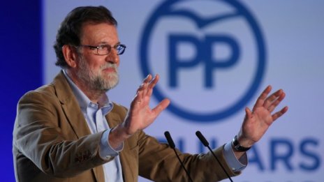 Испанският премиер призова бизнеса да не напуска Каталуния