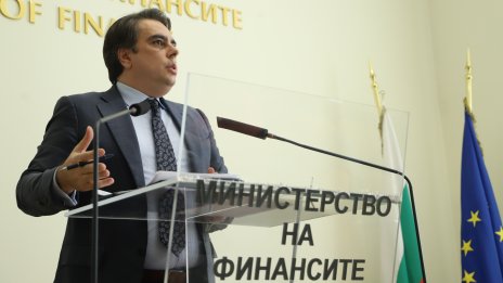 Асен Василев: Внасяме Бюджет 2023 в началото на юли с 3% дефицит